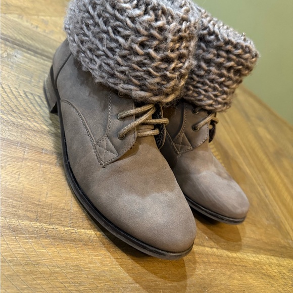 Charlotte Russe Brown Knit Cuff Boots - Picture 11 of 11